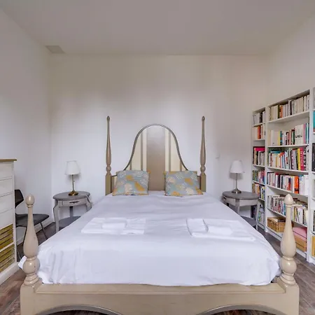 Lovely House Bordeaux Guest house 3*